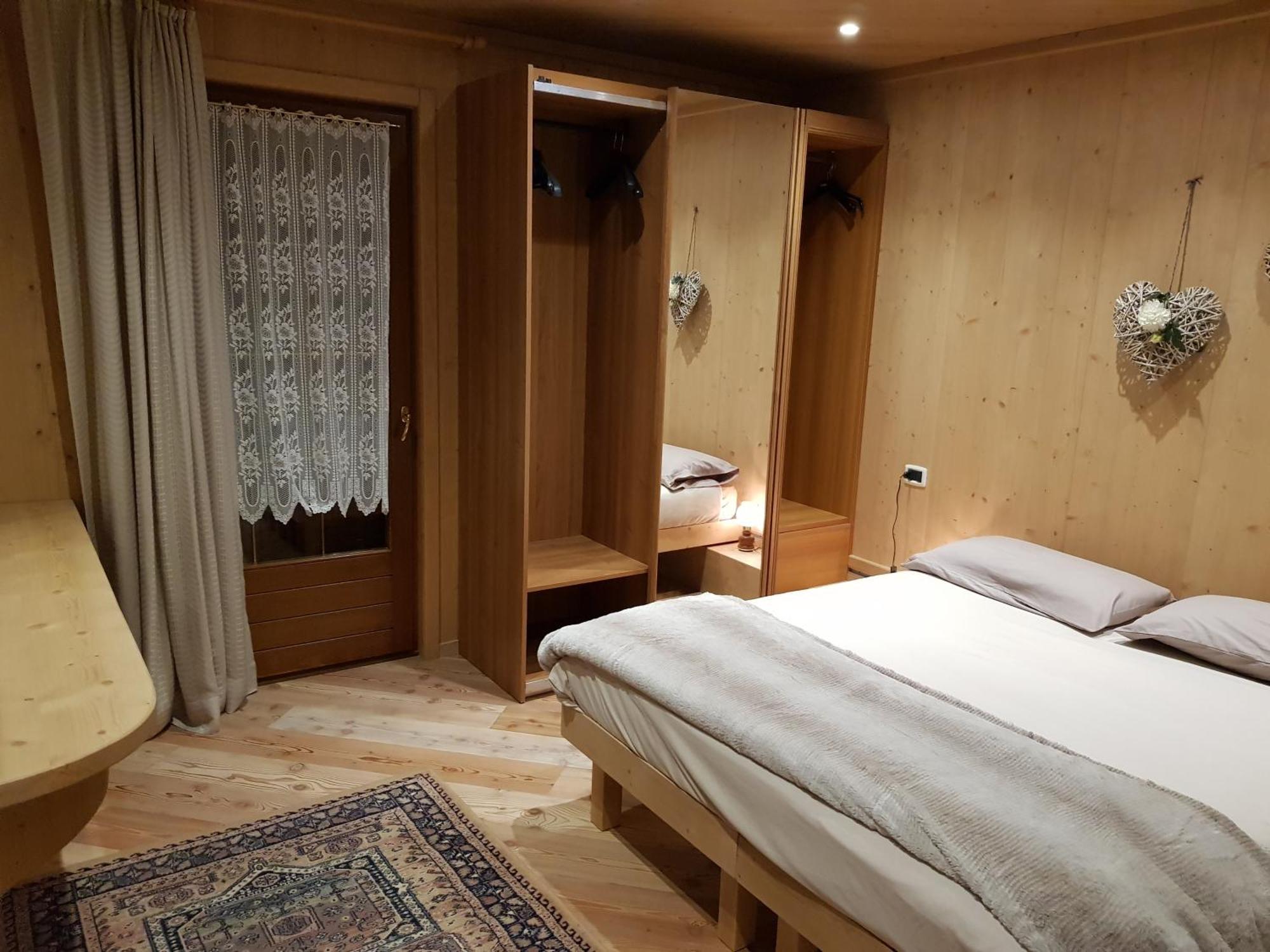 Best House Snc Di Elisa Baroni E Beatrice Dei Cas Bormio Room photo