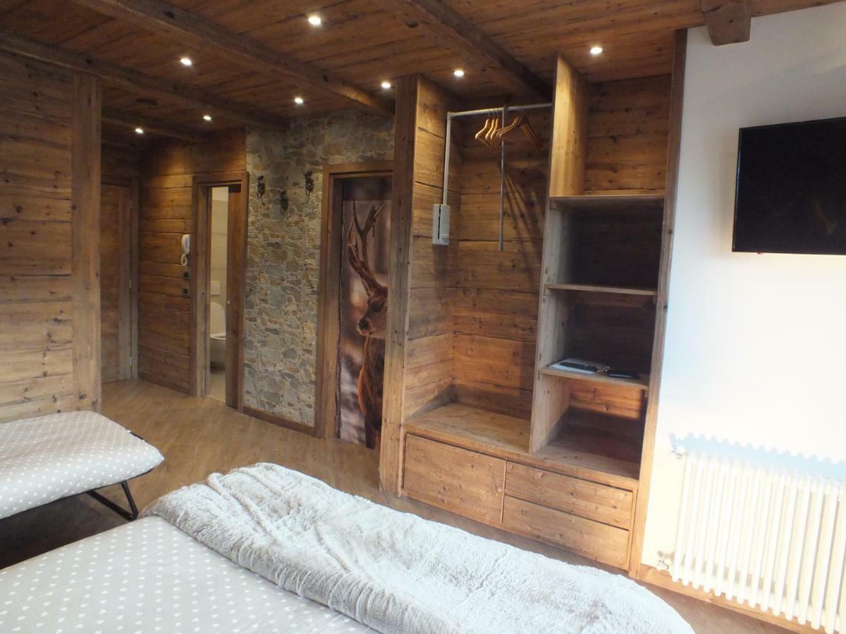 Best House Snc Di Elisa Baroni E Beatrice Dei Cas Bormio Exterior photo