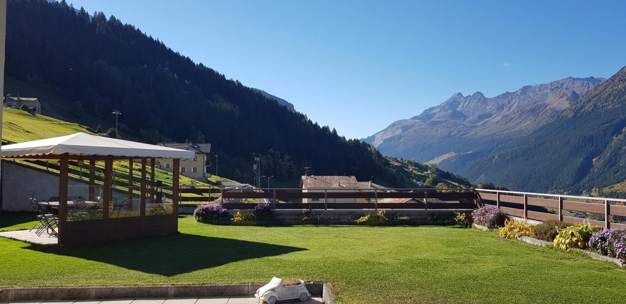 Best House Snc Di Elisa Baroni E Beatrice Dei Cas Bormio Exterior photo